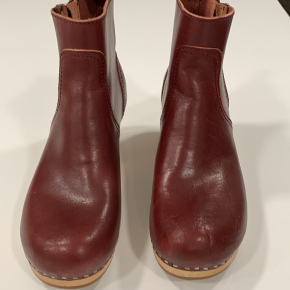 SWEDISH HASBEENS Zip It Emy Burgundy, Size 38 - Picture 2 of 5